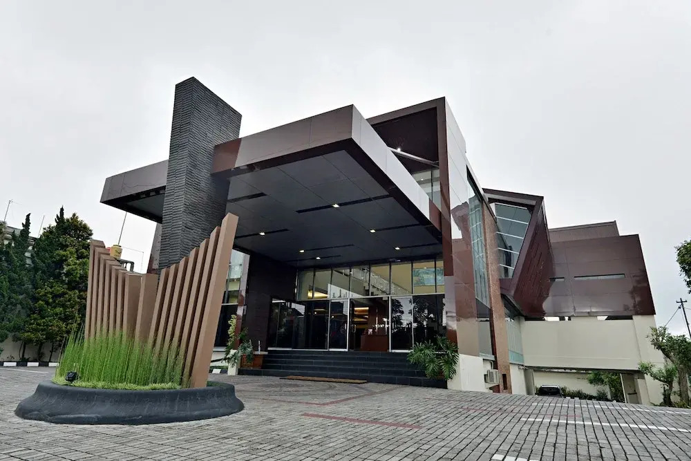 ZEN Rooms Cipayung KM 71