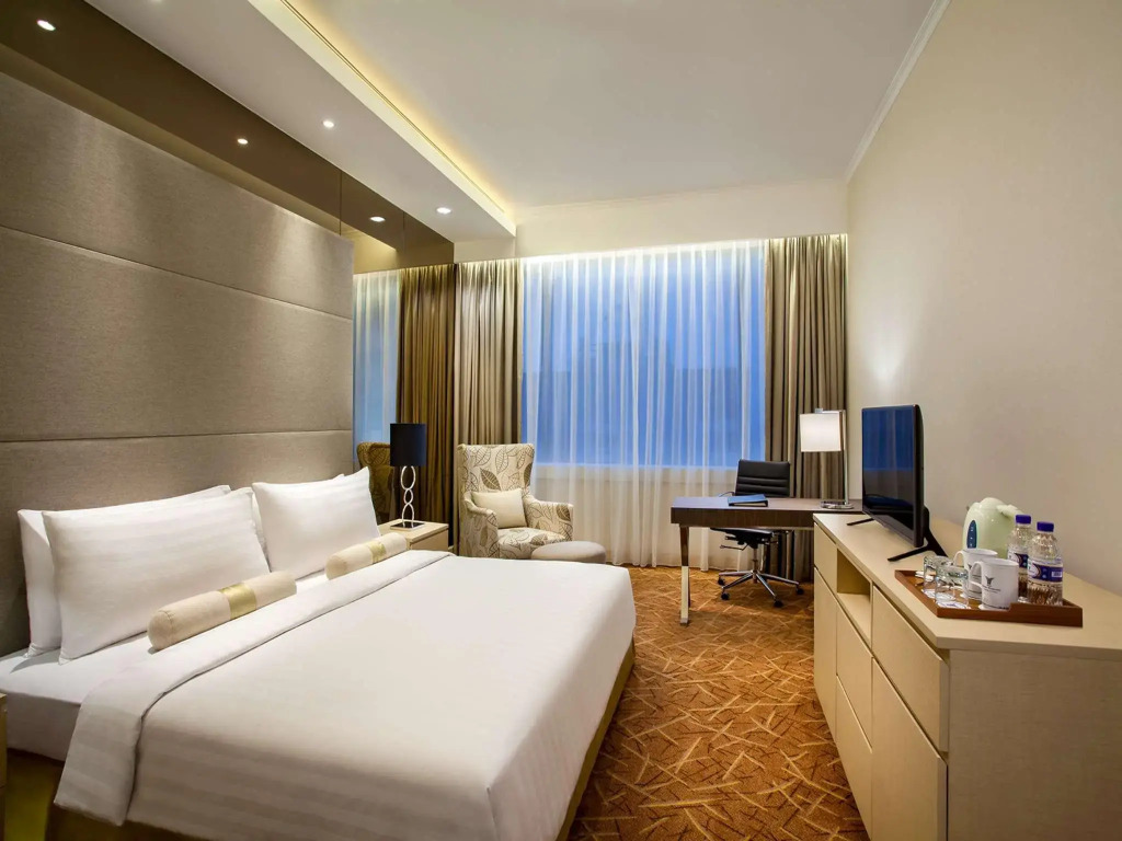 Menara Peninsula Hotel