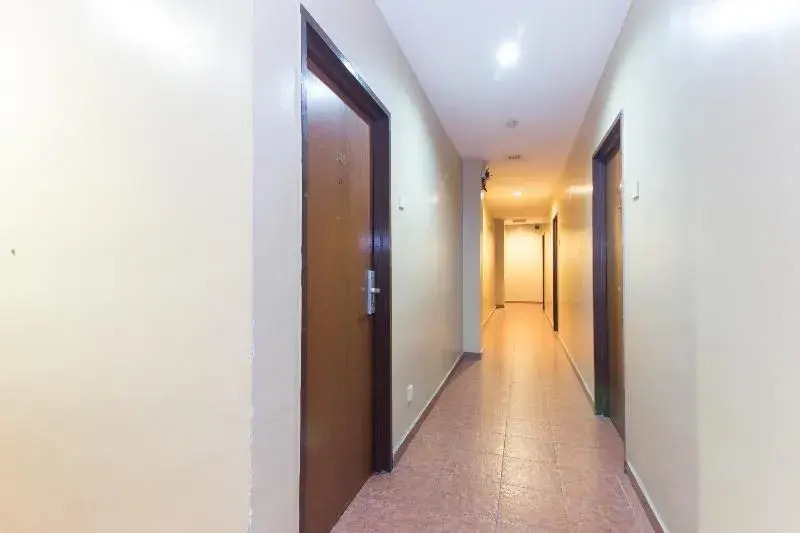 Super OYO 447 Comfort Hotel Meru