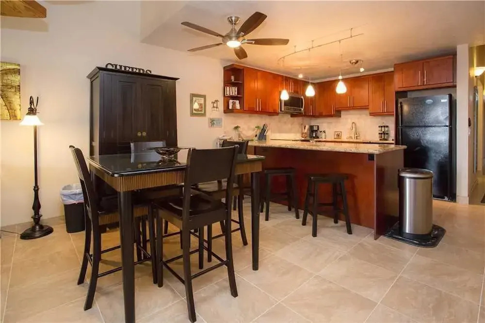 Kamaole Sands 2406 - Two Bedroom Condo with Ocean View