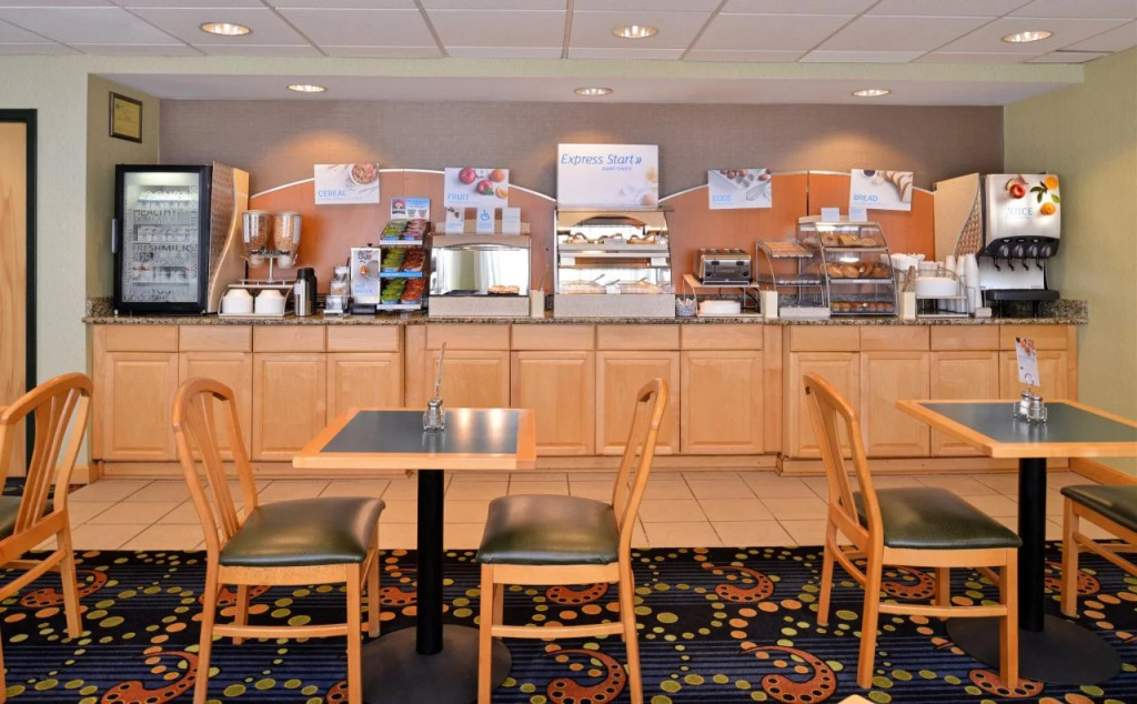 Holiday Inn Express & Suites - Ocean City by IHG