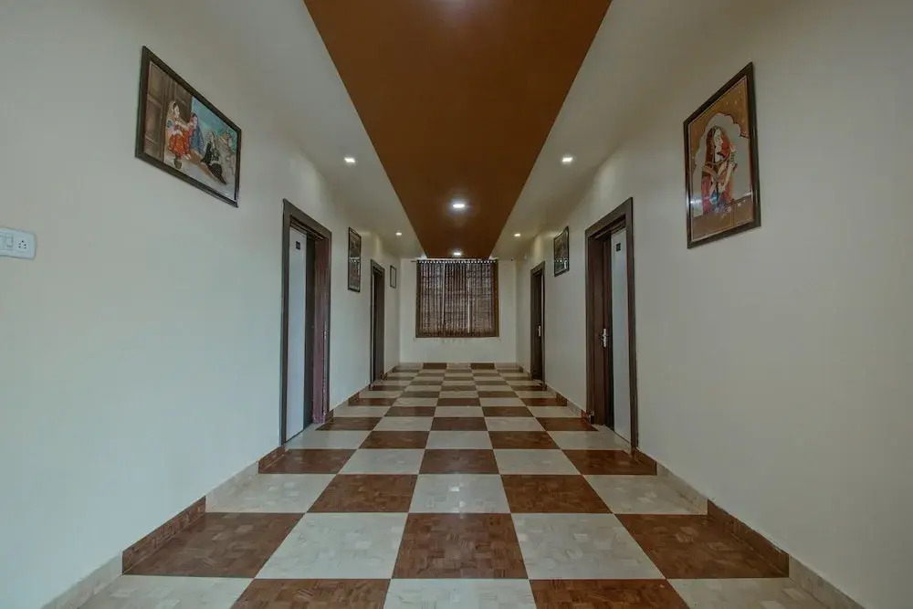 Capital O 16579 Hotel Dream Palace