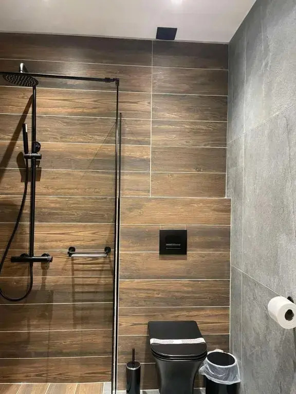 11 Luxury Apartments