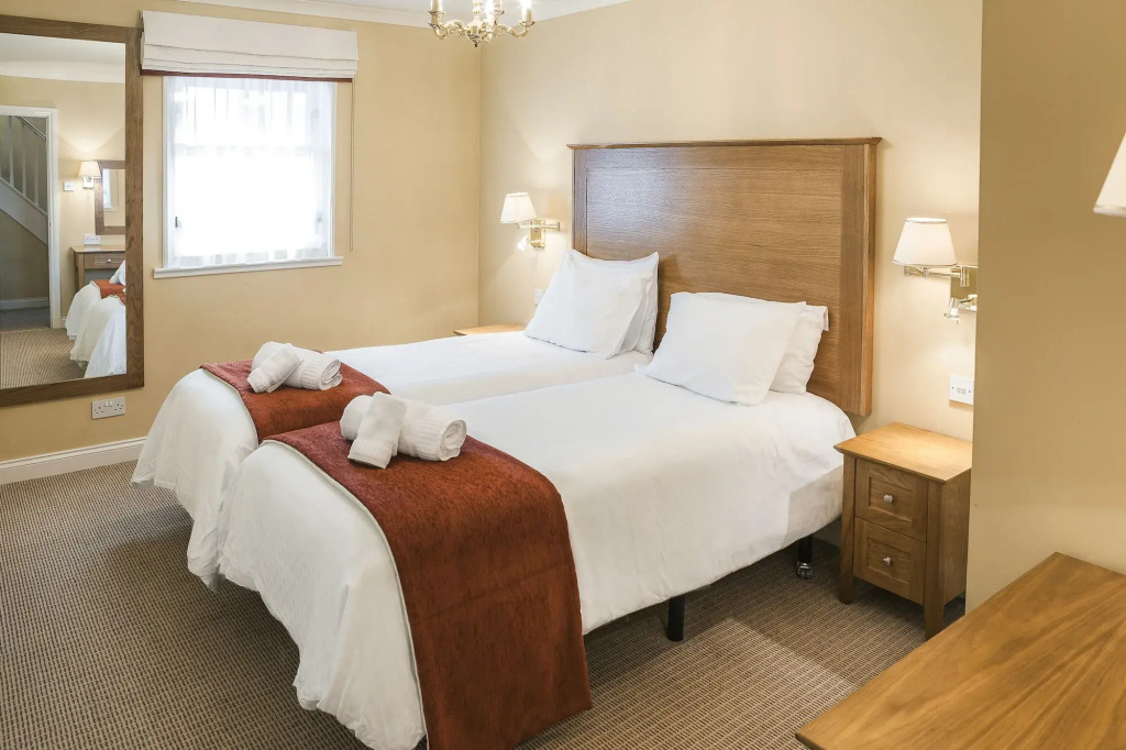 The Kenmore Club