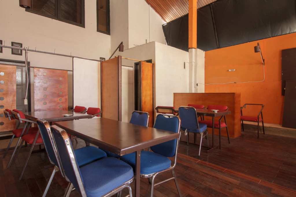 RedDoorz Near Jalan Sudirman Padang