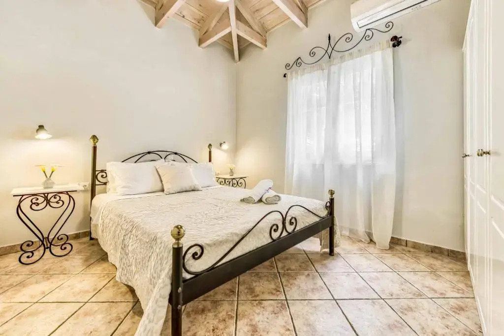 Villa Marathias