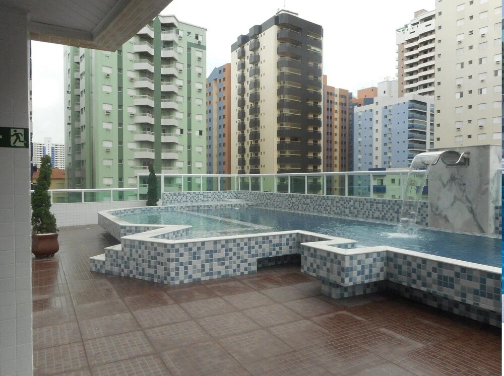 100m da Praia Aviação Imperdível