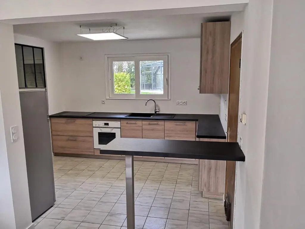 Villa de plain-pied avec WIFI, piscine privée sous abris haut à PLEUMEUR-BODOU - Ref 461