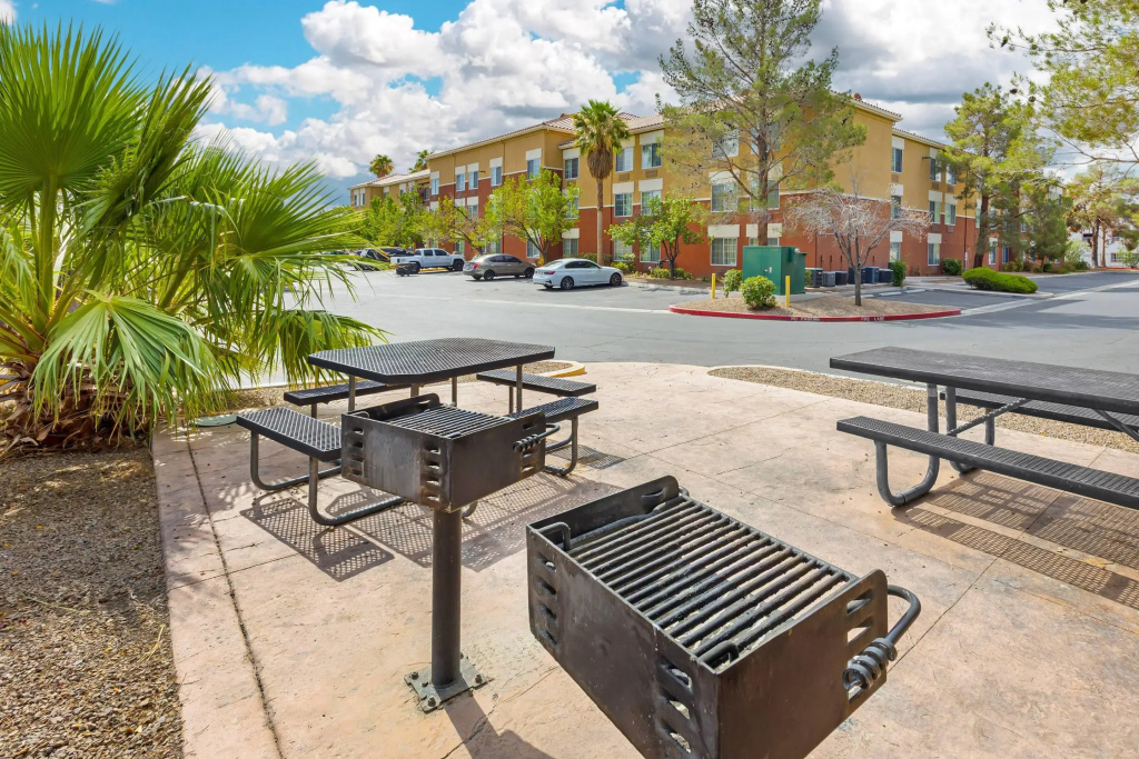 MainStay Suites Las Vegas Convention Center