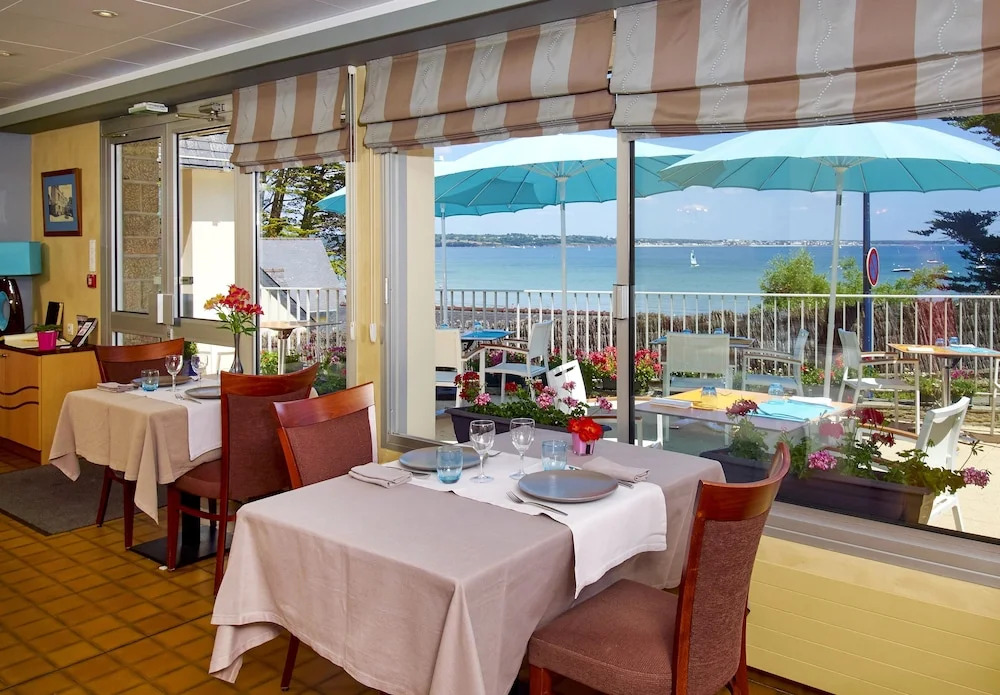 Logis Hotel Belle-Vue