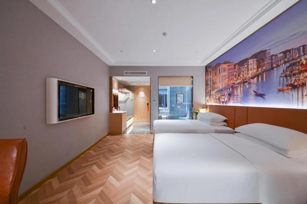 Vienna hotels （ Hebi sands international store）