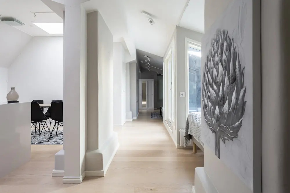 2ndhomes Kluuvi 2BR penthouse with balcony and sauna