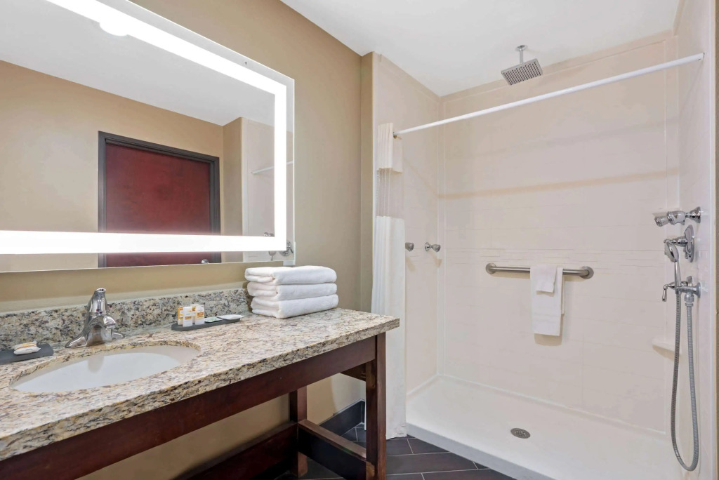 La Quinta by Wyndham Houston Willowbrook
