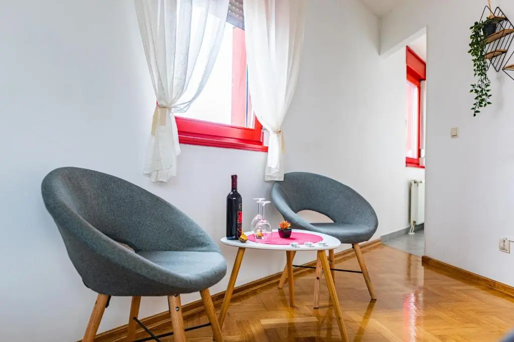 Flexible SelfCheckIns 15 & 19 - Zagreb - Garage - Loggia - New - Cozy