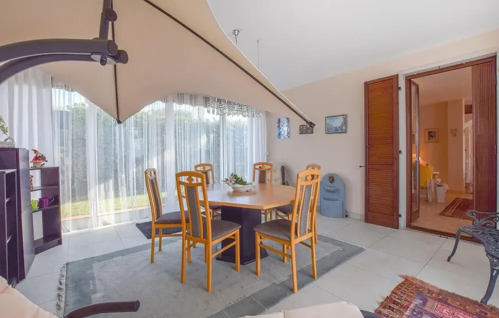 Beautiful Home in Lazise With 3 Bedrooms, Wifi and Outdoor Swimming Pool