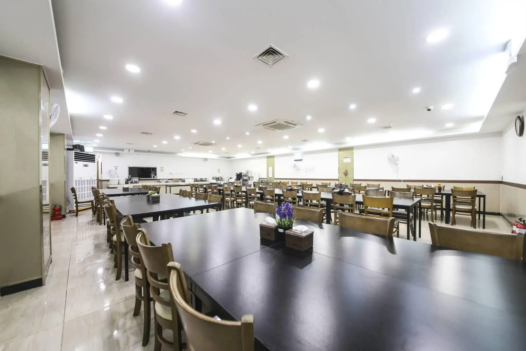 Jeju Parkside Tourist Hotel