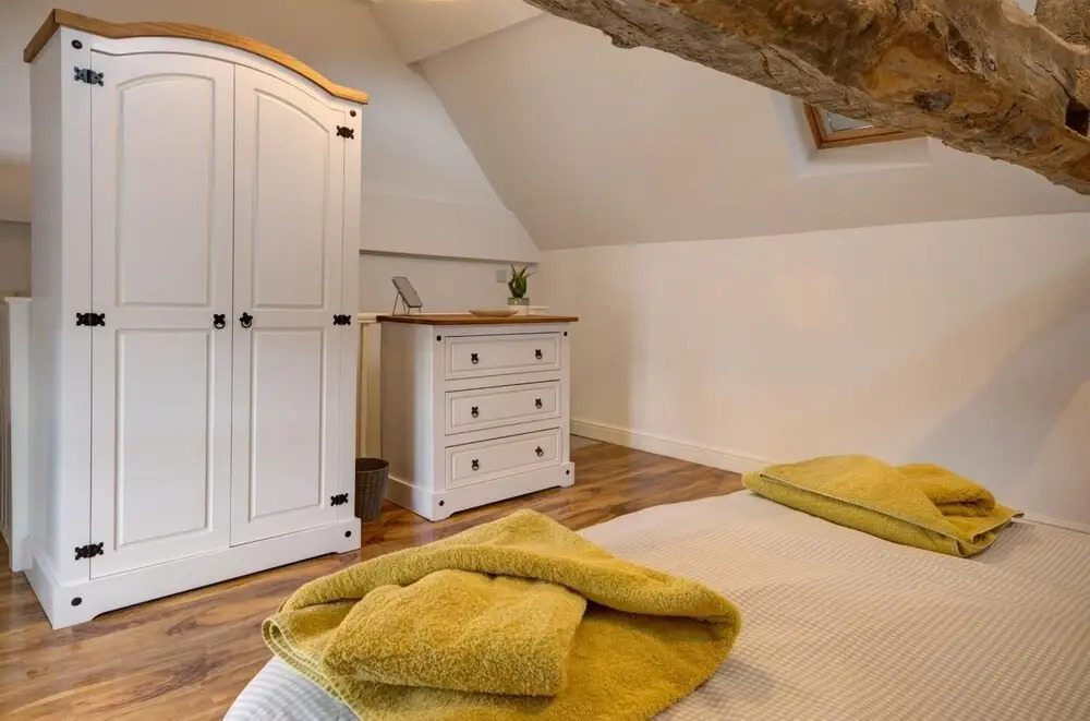 Theoc Cottage in Historic Tewkesbury