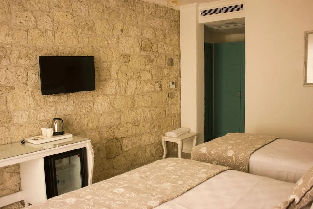 Avlu Alaçatı Boutique Hotel