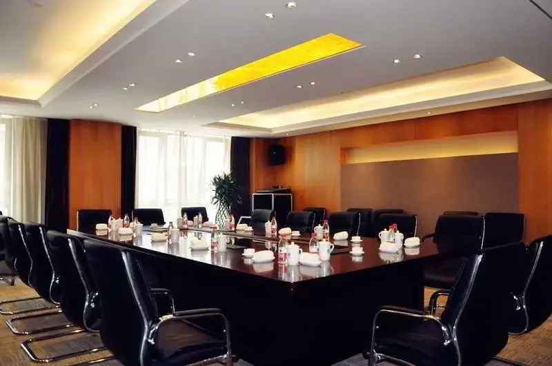 Huagang Hotel