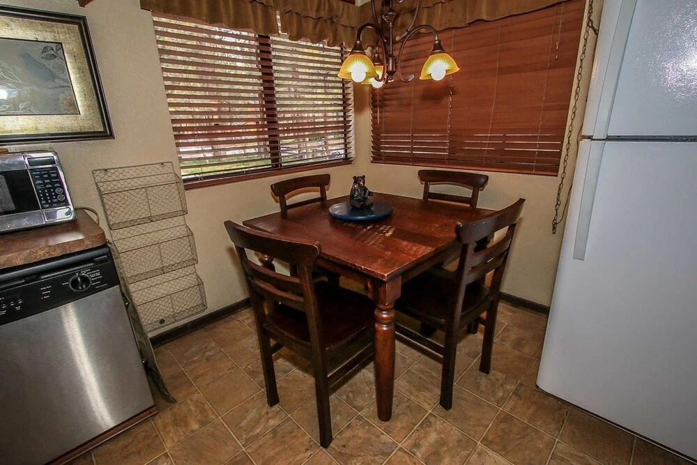 Birdie Cabin 1328 by RedAwning