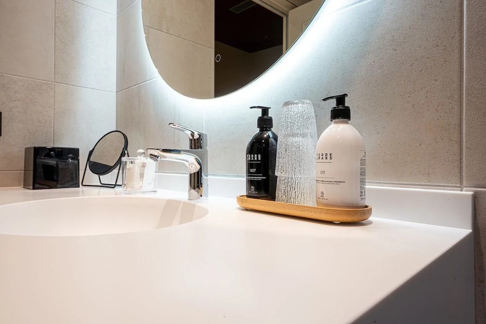 LINVITATION AU VOYAGE - Hôtel & Spa
