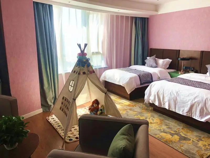 GEM Hotel Luoyang Longmen High Speed Railway Station Univerisity Town