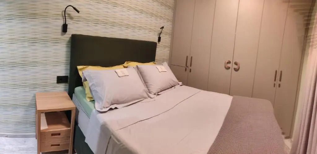 Sandy's Superior Suite
