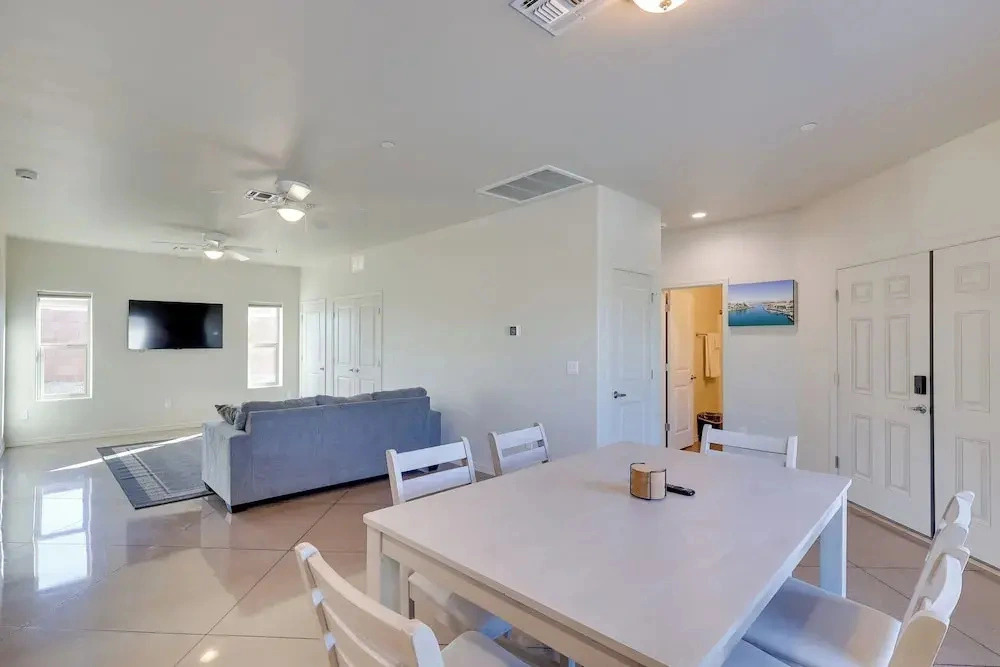 Desert Escape Near Lake Havasu & London Bridge