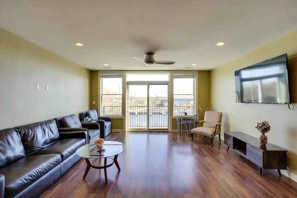 St Joseph Condo < 1 Mi to Beach & Downtown!