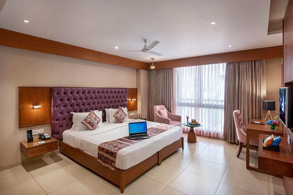 Parker Lords Eco Inn Ahmedabad