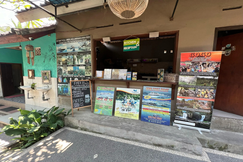 Padi-Padi Hostel & Bar
