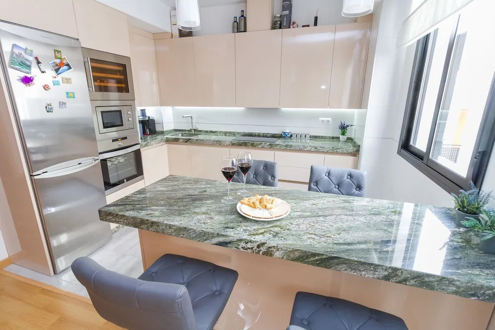 Grand Apartment with terrace & Parking by La Recepcion