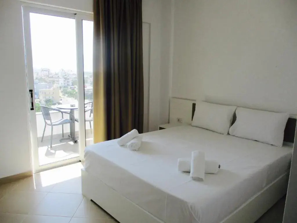 Sunshine Hotel
