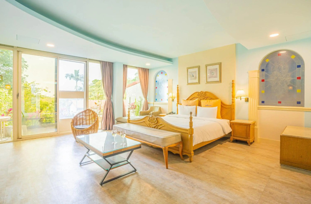 Regale Motel