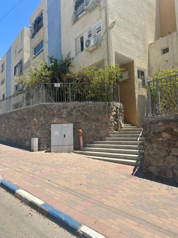 Z32 Luxury Boutique Apartments