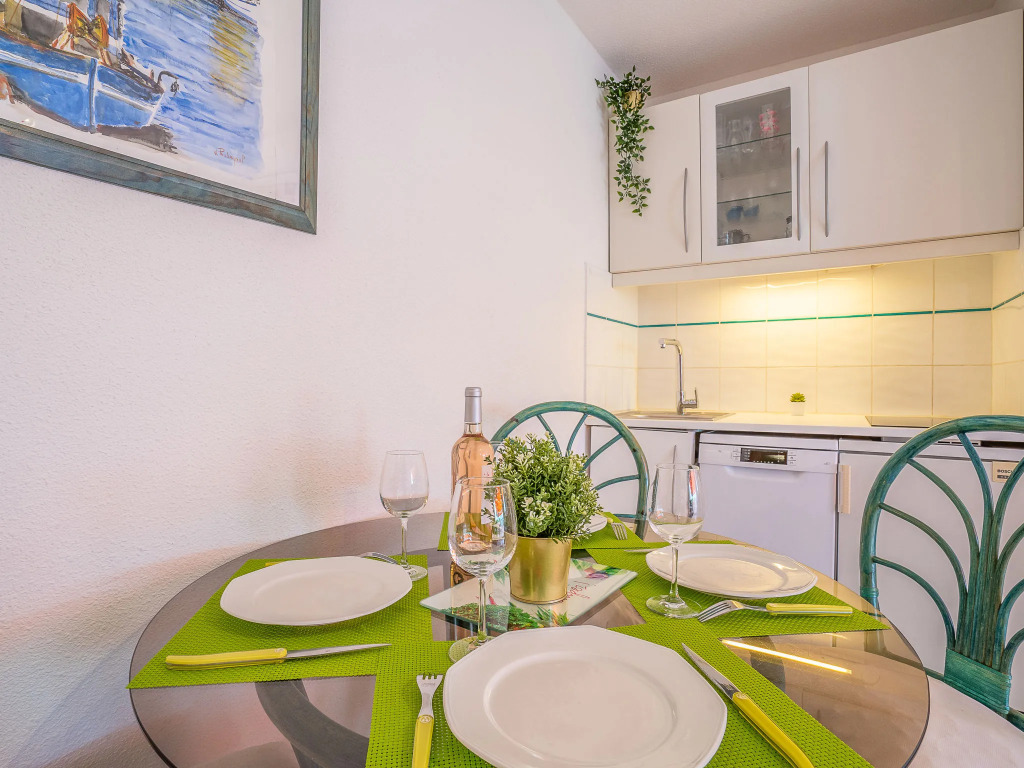 Apartment du Parc II-2 by Interhome