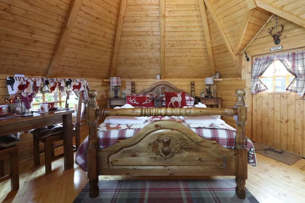 Elsay May Luxury Lodges Exclusively for Couples Over 25yrs and Dog Friendly