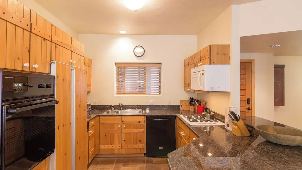 Westermere 311 by Avantstay Gorgeous Condo In Great Location!