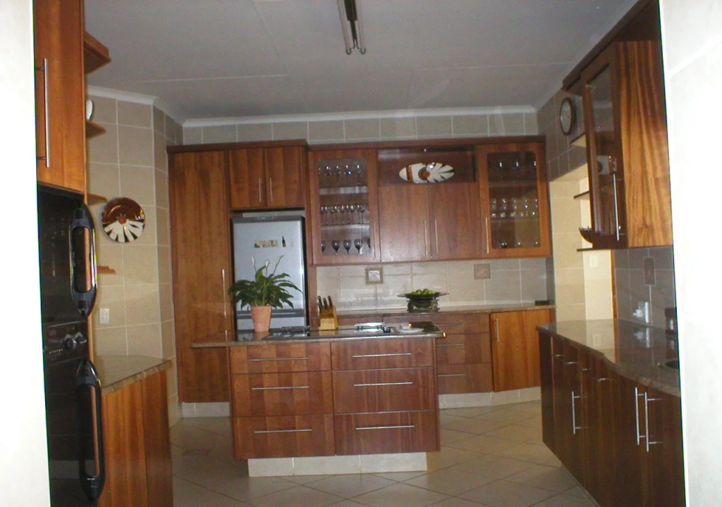 Shangani Lodge