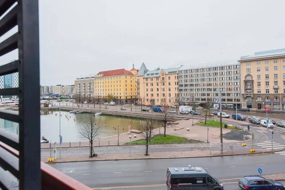 Helsinki South Central Apt Hietalahti