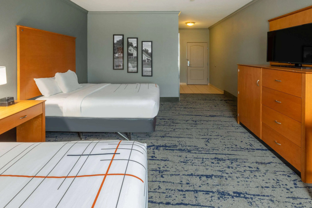 La Quinta by Wyndham Bridgeport