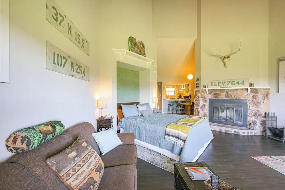 Dog-friendly Pagosa Springs Studio: Grill & Views!