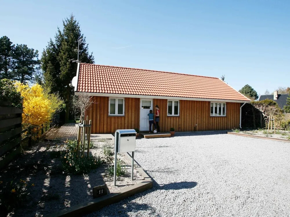 7 Person Holiday Home in Vaeggerlose