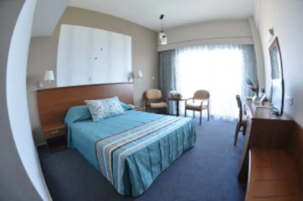 Atlantica Sea Breeze, Adults Only