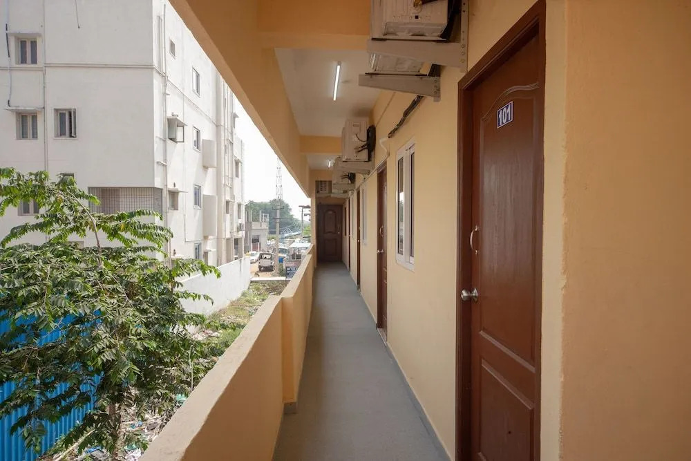 OYO 25004 Vinayak Residency