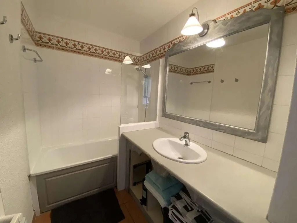 Appartement Les Issambres, 2 pièces, 4 personnes - FR-1-226-465