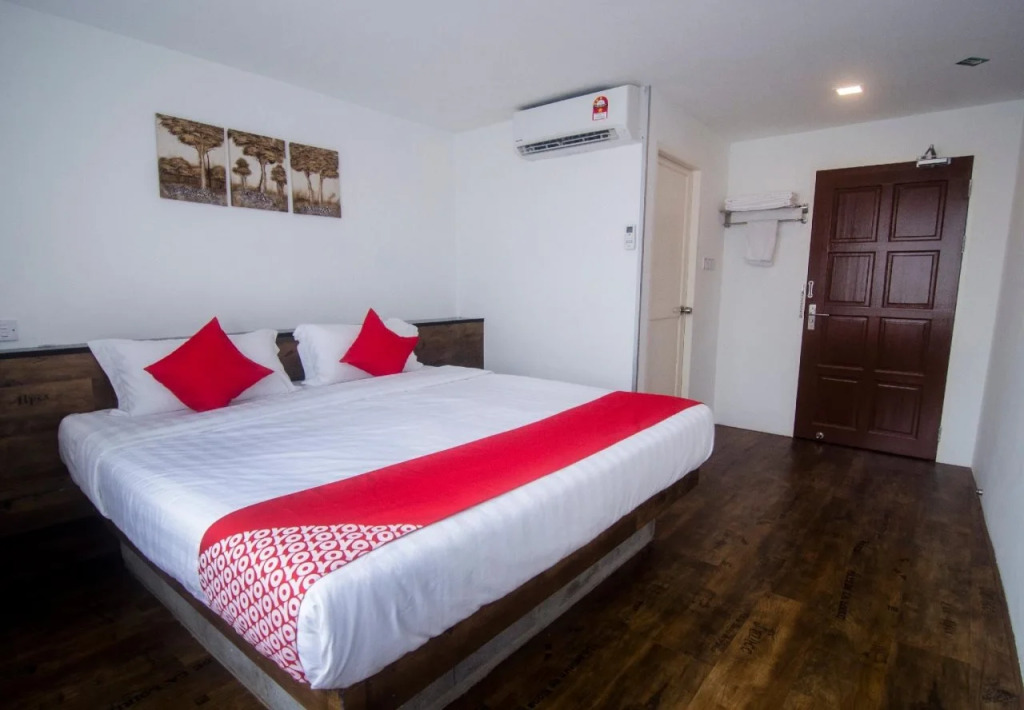 Mandurah Room & Cafe by OYO Rooms