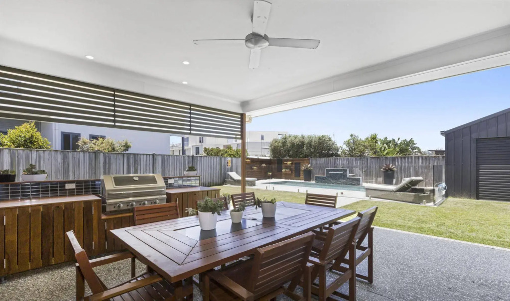 Ebony Rose - Tweed Coast Holidays