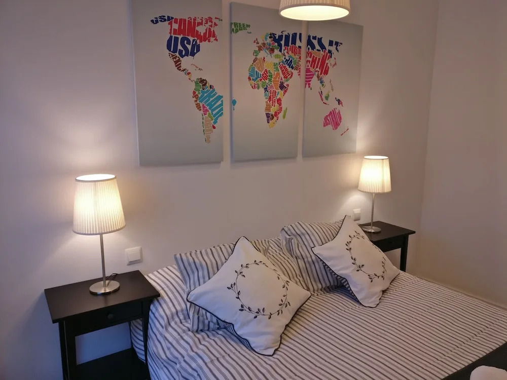 Apartamento espacioso frente al Palacio de Congresos - AA