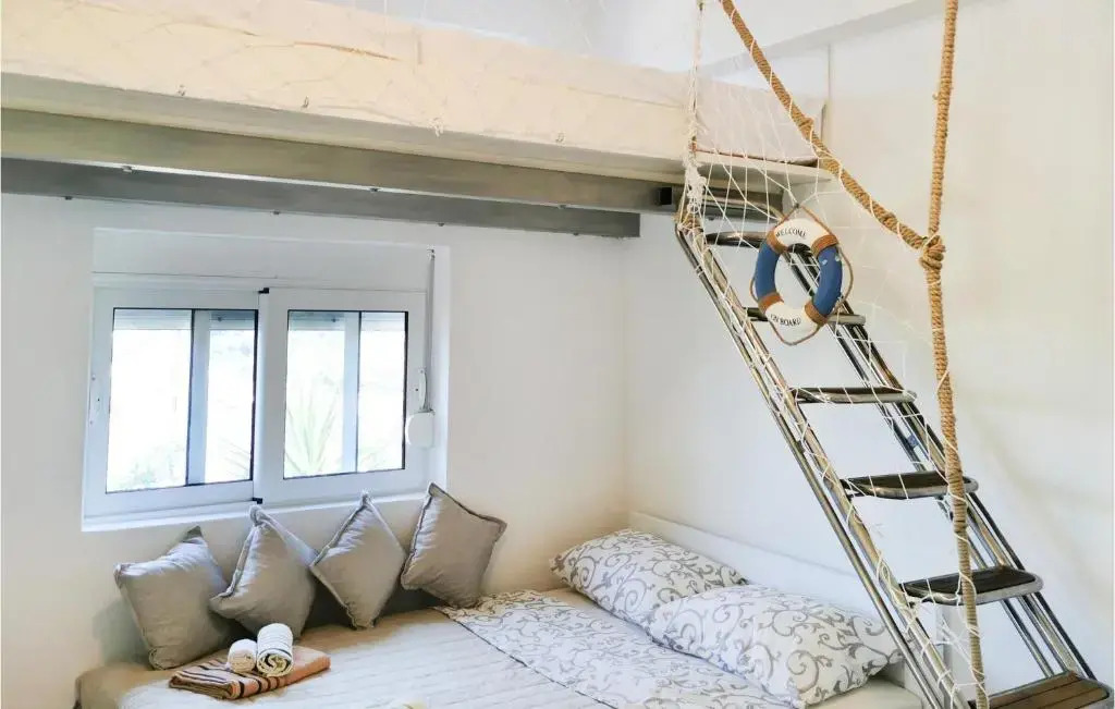Beautiful Apartment in Utjeha With Wifi